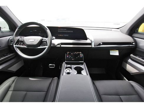 New 2026 Cadillac Vistiq Sport image 9