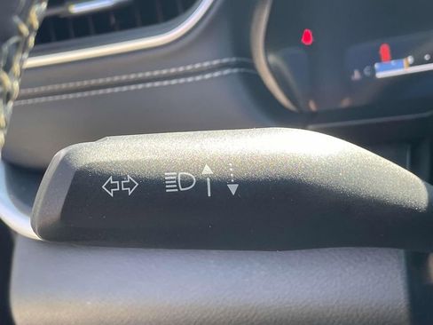 Used 2024 Jeep Grand Cherokee L Laredo image 24