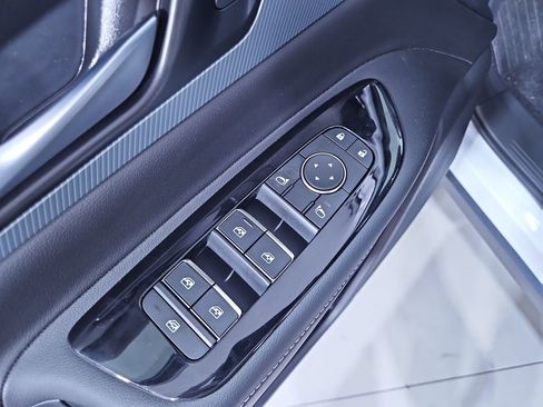 New 2025 Nissan Murano SL image 11