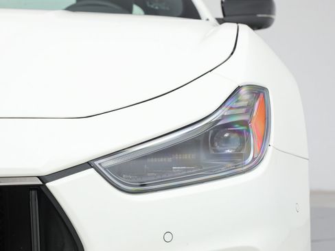 Certified 2023 Maserati Ghibli Modena image 9