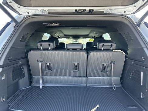 New 2026 Chevrolet Traverse LT AWD/4WD image 18