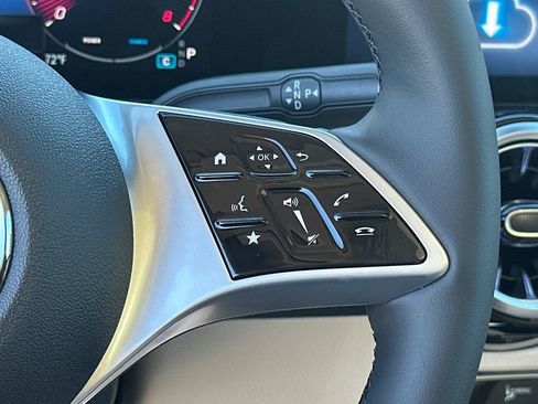New 2026 Mercedes-Benz GLB 250 image 28