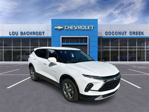 New 2025 Chevrolet Blazer LT w/ Driver Confidence Package image 2