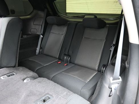 Used 2020 Nissan Pathfinder SV image 36