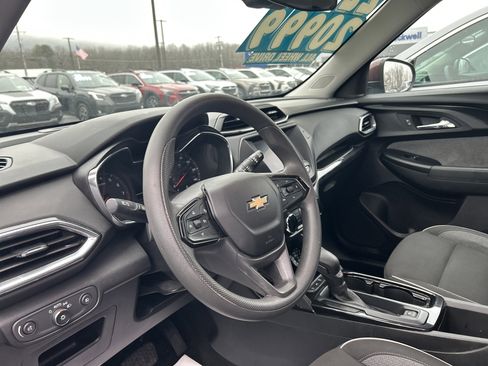 Used 2022 Chevrolet TrailBlazer LT image 13