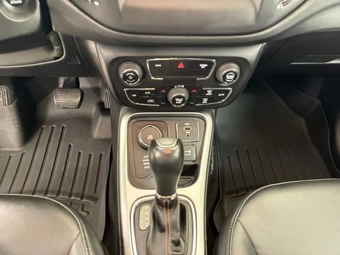 Used 2019 Jeep Compass Latitude w/ Popular Equipment Group AWD/4WD image 21