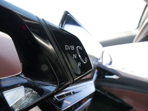 Certified 2022 Volkswagen ID.4 Pro S image 24