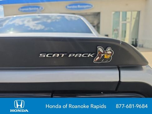 Used 2021 Dodge Challenger R/T Scat Pack RWD image 5