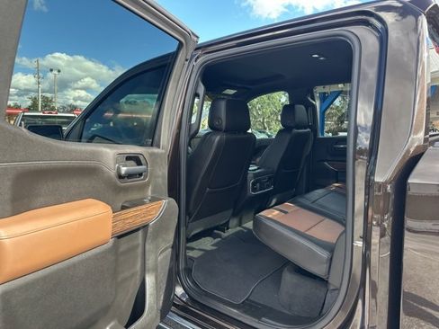 Used 2019 Chevrolet Silverado 1500 High Country w/ Technology Package image 30