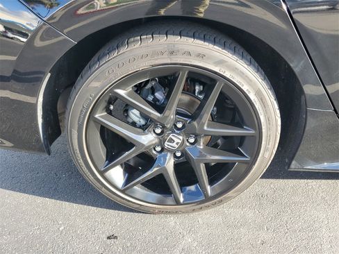 Used 2023 Honda Civic Sport image 6