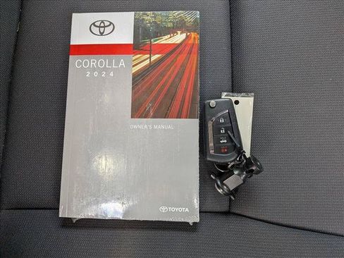 Used 2024 Toyota Corolla LE FWD image 22