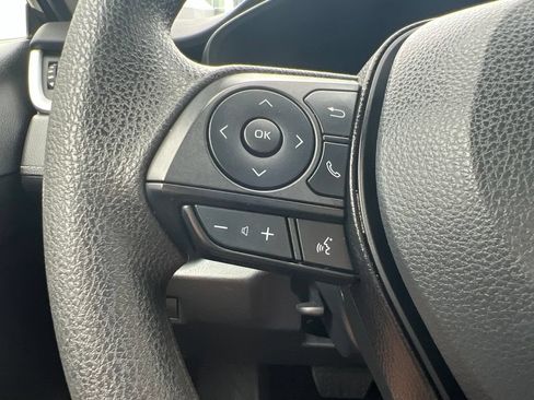 Used 2023 Toyota RAV4 LE AWD/4WD image 40