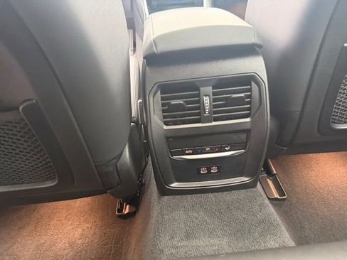 Used 2024 BMW i4 xDrive40i w/ Convenience Package image 12