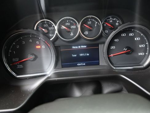 Used 2023 Chevrolet Tahoe LS RWD image 12