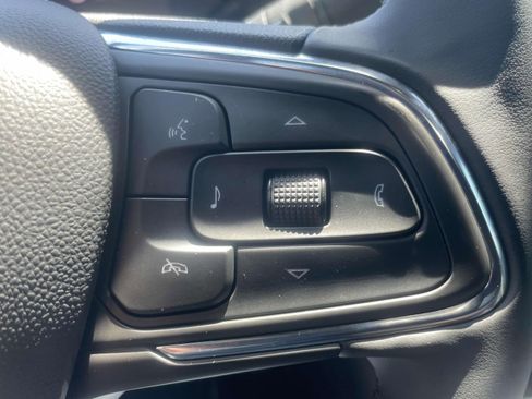 Used 2025 Buick Envista Preferred w/ Convenience I Package FWD image 21