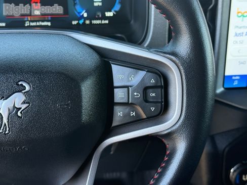 Used 2025 Ford Bronco Big Bend w/ Black Diamond Package image 16