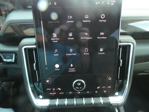 Used 2026 GMC Yukon Elevation image 21