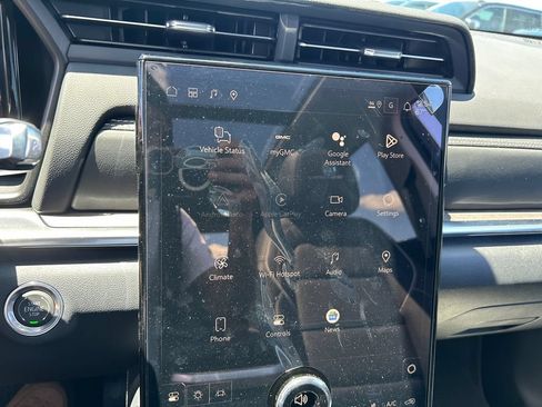 New 2026 GMC Terrain Denali AWD/4WD image 25