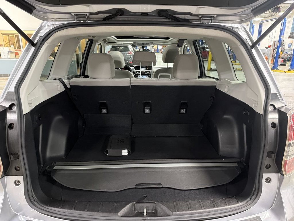Used 2016 Subaru Forester 2.5i Premium w/ All-Weather Package AWD/4WD image 27