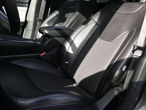 Used 2022 Jeep Compass Latitude w/ Convenience Group image 17