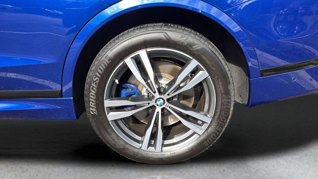 Used 2026 BMW X7 M60i AWD/4WD image 15