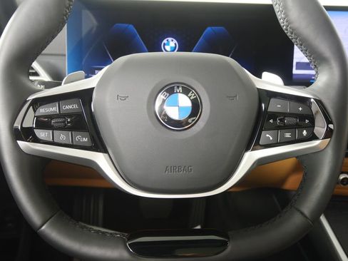 Certified 2025 BMW 330i Sedan RWD image 18