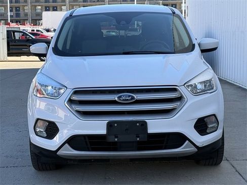 Used 2019 Ford Escape SE image 8