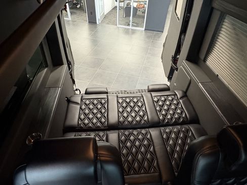 Used 2016 Freightliner Sprinter 2500 AWD/4WD image 13