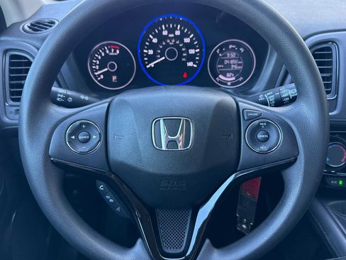 Used 2021 Honda HR-V LX image 22
