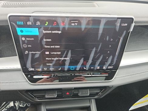 New 2026 Volkswagen Tiguan SE R-Line AWD/4WD image 14