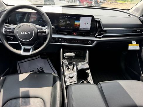 Used 2025 Kia Sportage EX FWD image 7
