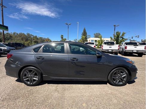 Used 2020 Kia Forte GT-Line FWD image 9