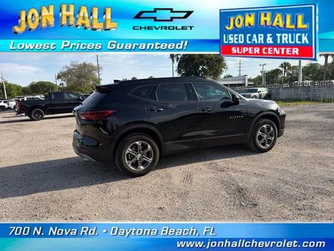 Used 2024 Chevrolet Blazer LT w/ Convenience Package FWD image 13