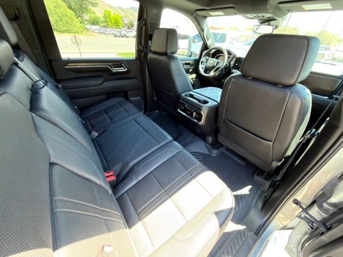 Used 2024 Chevrolet Silverado 3500 High Country w/ LPO, Dark Essentials Package AWD/4WD image 16