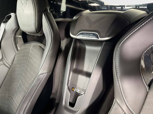 Used 2025 Chevrolet Corvette Z06 w/ Battery Protection Package image 32