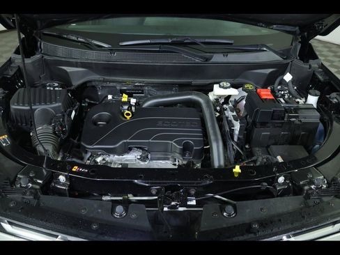 Used 2025 Chevrolet Equinox LT image 18