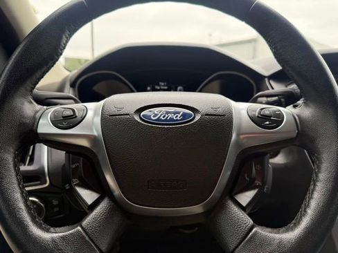 Used 2012 Ford Focus Titanium FWD image 15