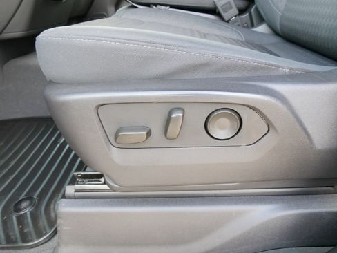 Certified 2024 Chevrolet Silverado 1500 Custom w/ Turbomax Blackout Package image 17