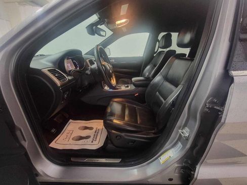 Used 2017 Jeep Grand Cherokee Limited image 13