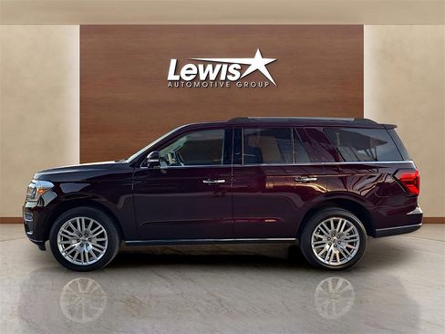 Used 2024 Ford Expedition Limited image 2