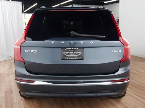 Certified 2023 Volvo XC90 B6 Ultimate AWD/4WD image 4