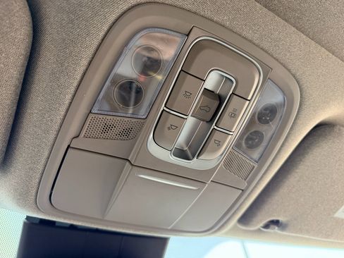 Used 2020 Hyundai Santa Fe SEL FWD image 19