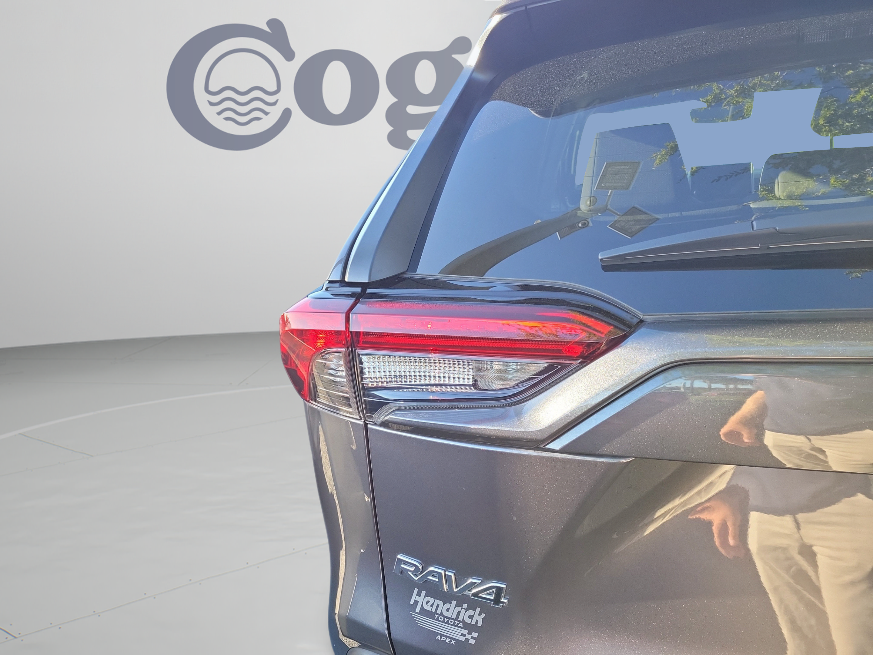 Used 2025 Toyota RAV4 XLE w/ Convenience Package FWD image 21