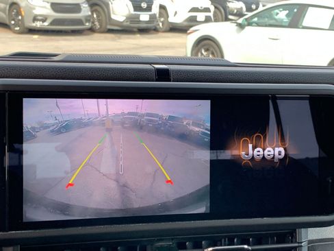 Used 2025 Jeep Wrangler Sport S image 23