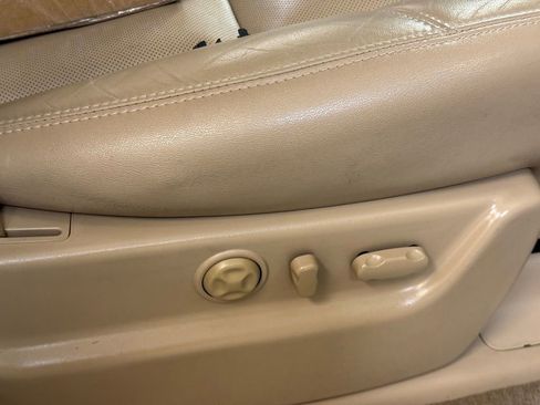 Used 2013 GMC Yukon Denali image 30