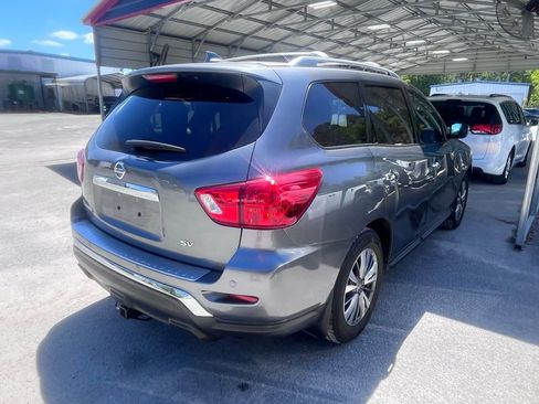 Used 2020 Nissan Pathfinder SV w/ Cargo Package image 4