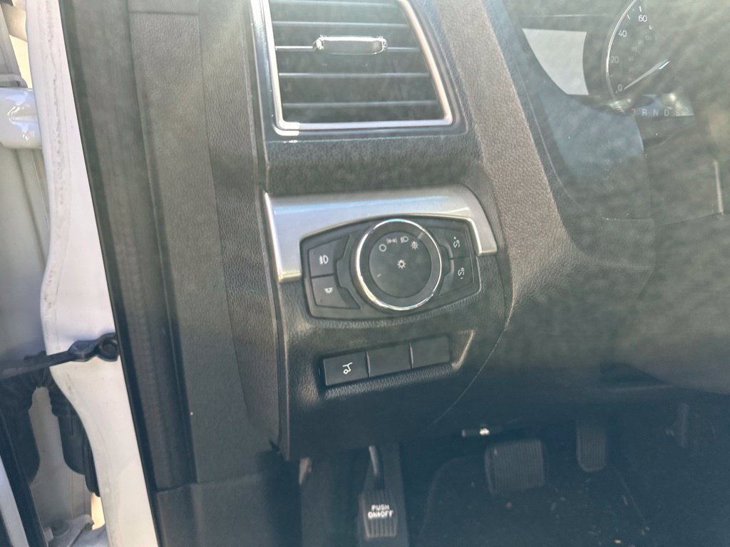 Used 2017 Ford Explorer XLT w/ Equipment Group 202A FWD image 16