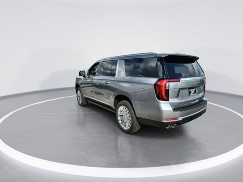 New 2026 GMC Yukon XL Denali w/ Sun & Power Step Package RWD image 6