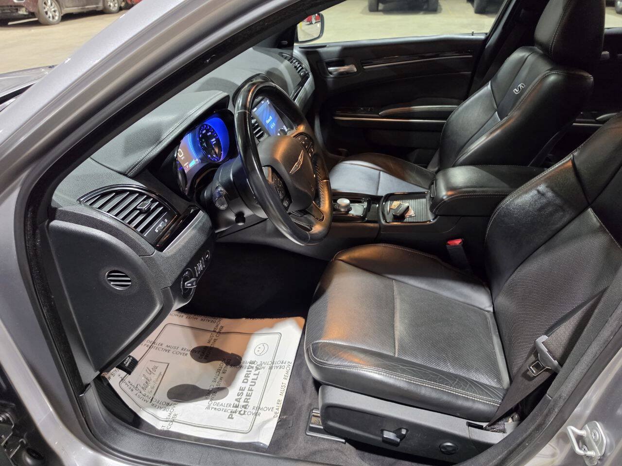 Used 2018 Chrysler 300 S w/ Safetytec Plus Group RWD image 25