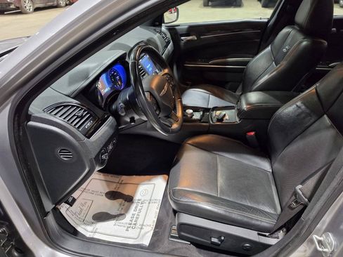 Used 2018 Chrysler 300 S w/ Safetytec Plus Group RWD image 25